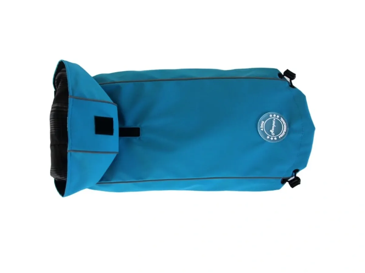 Autumn winds kick up dust, but don’t worry about getting dirty—the Pet Explorer Dust-Proof Windbreaker keeps your dog clean on walks